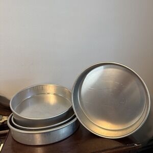 4 Pc. Magic Line 9x2" (3) & 10x2" (1) Aluminum Round Cake Baking Pans USA